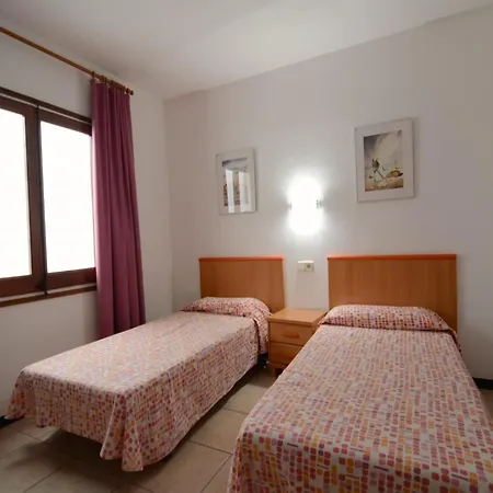 Wake To Waves In A Beachside L'Estartit